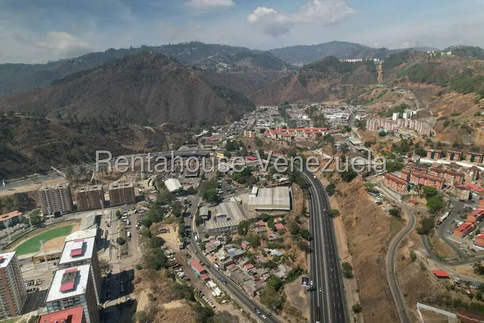 Comercial (Galpon - Deposito) en Venta en El Valle, Distrito Metropolitano - 41