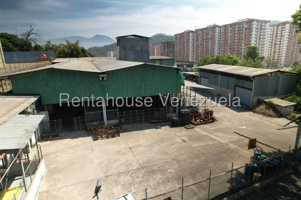 Comercial (Galpon - Deposito) en Venta en El Valle, Distrito Metropolitano - 43
