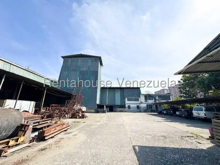 Comercial (Galpon - Deposito) en Venta en El Valle, Distrito Metropolitano - 8