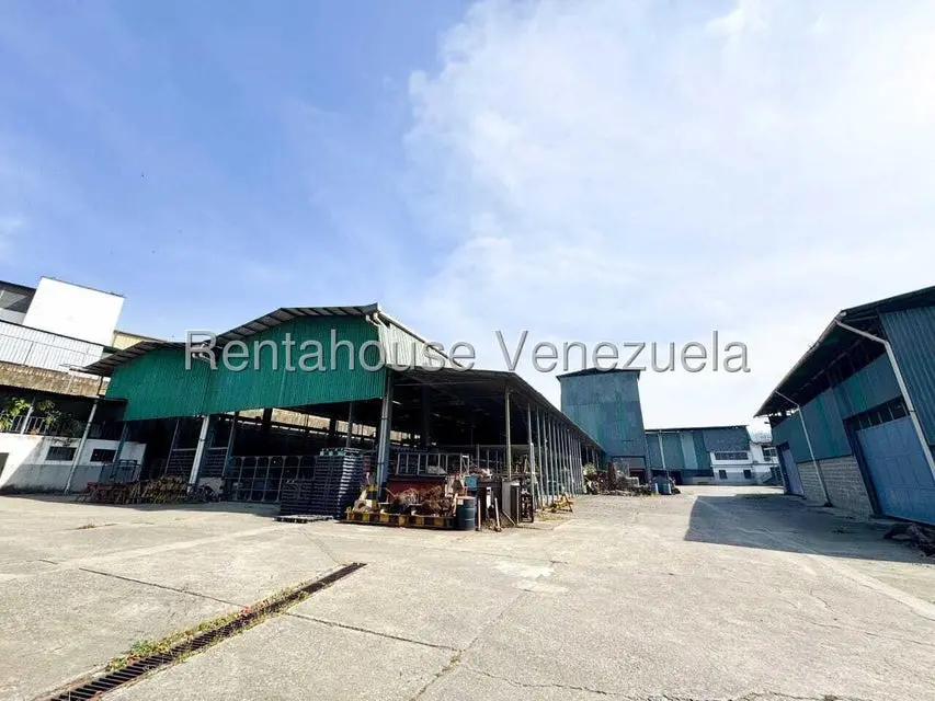 Comercial (Galpon - Deposito) en Venta en El Valle, Distrito Metropolitano - 9
