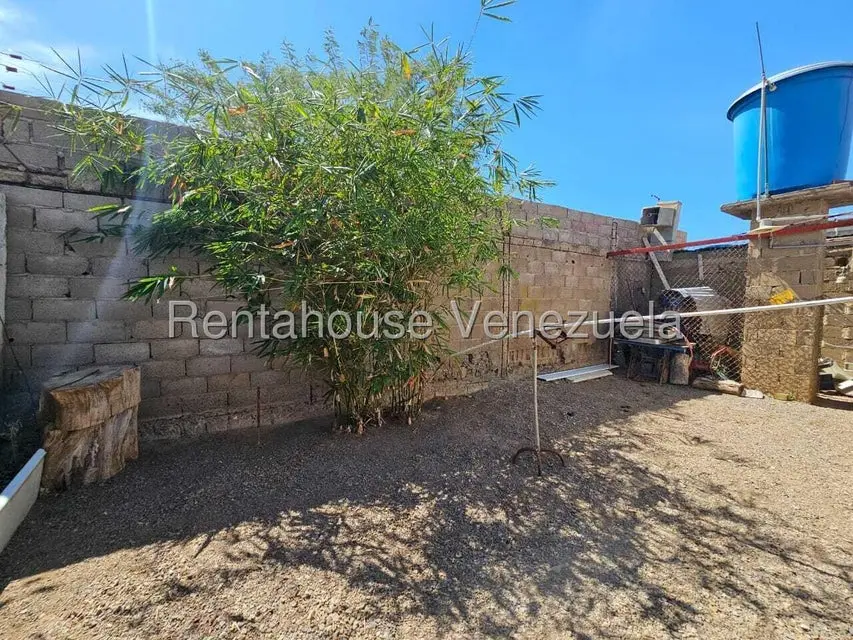 Casa (1 Nivel) en Venta en Centro, Falcon - 14