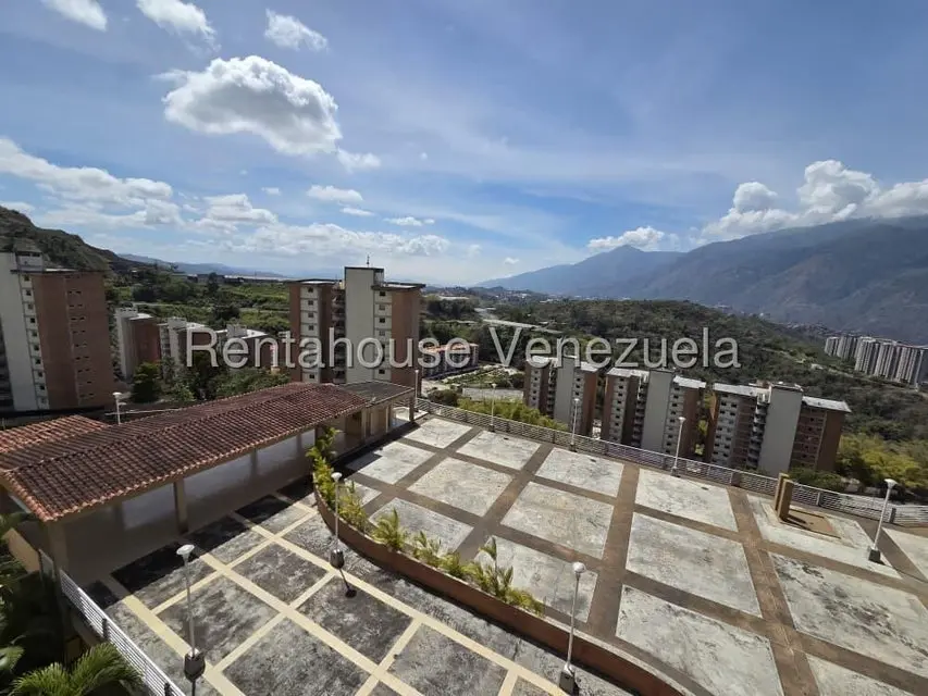 Apartamento (1 Nivel) en Venta en Miravila, Distrito Metropolitano - 3