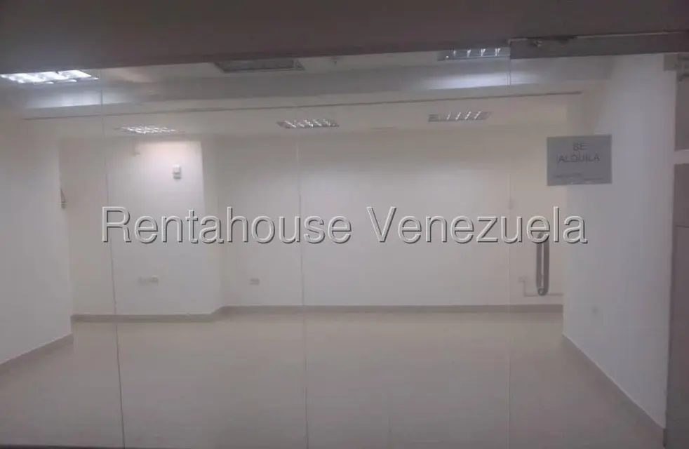 Comercial (Local Comercial) en Alquiler en Las Islas, Miranda - 6