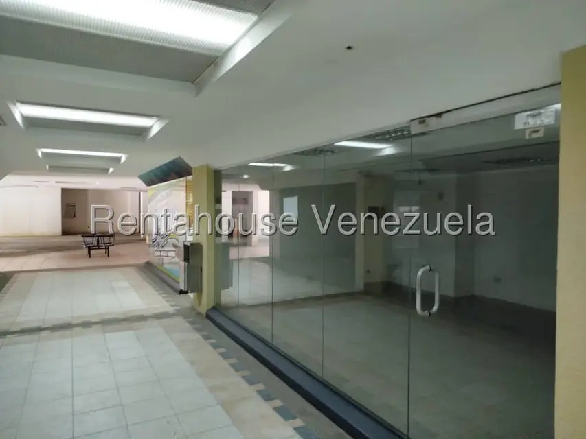 Comercial (Local Comercial) en Alquiler en Las Islas, Miranda - 7