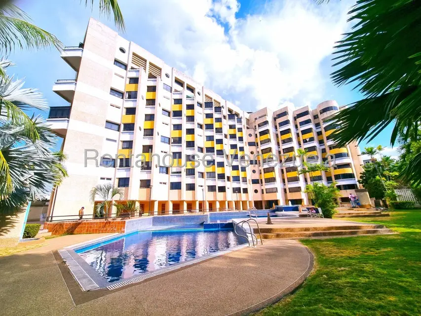 Apartamento (Duplex) en Venta en Playa Grande, Vargas - 2