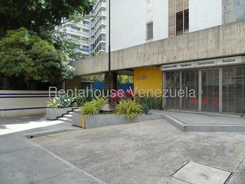 Apartamento (1 Nivel) en Alquiler en Los Palos Grandes, Distrito Metropolitano - 6