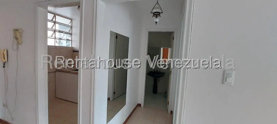 Apartamento (1 Nivel) en Alquiler en San Bernardino, Distrito Metropolitano - 11