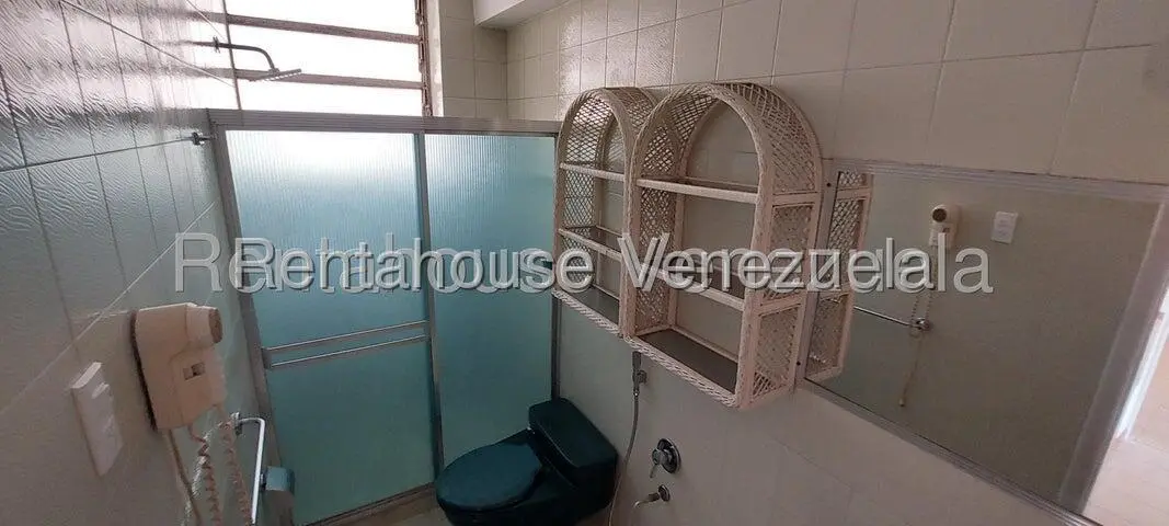 Apartamento (1 Nivel) en Alquiler en San Bernardino, Distrito Metropolitano - 23