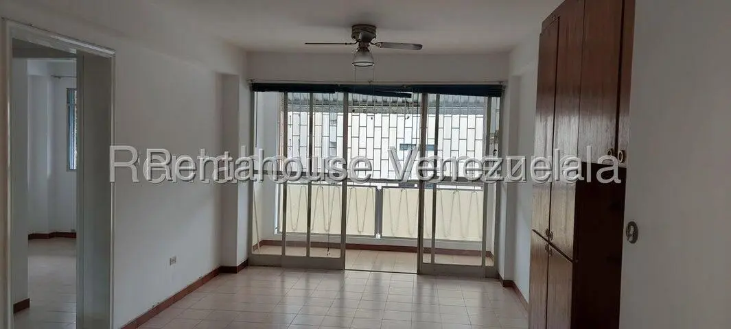 Apartamento (1 Nivel) en Alquiler en San Bernardino, Distrito Metropolitano - 5
