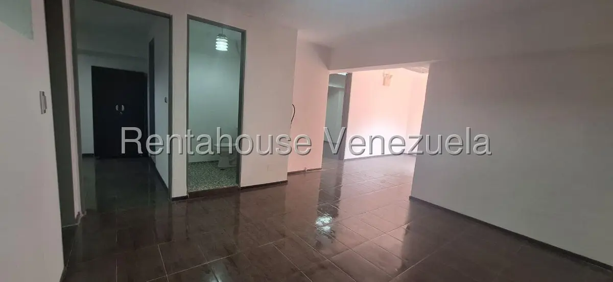 Comercial (Oficina) en Alquiler en Palmar Este, Vargas - 11