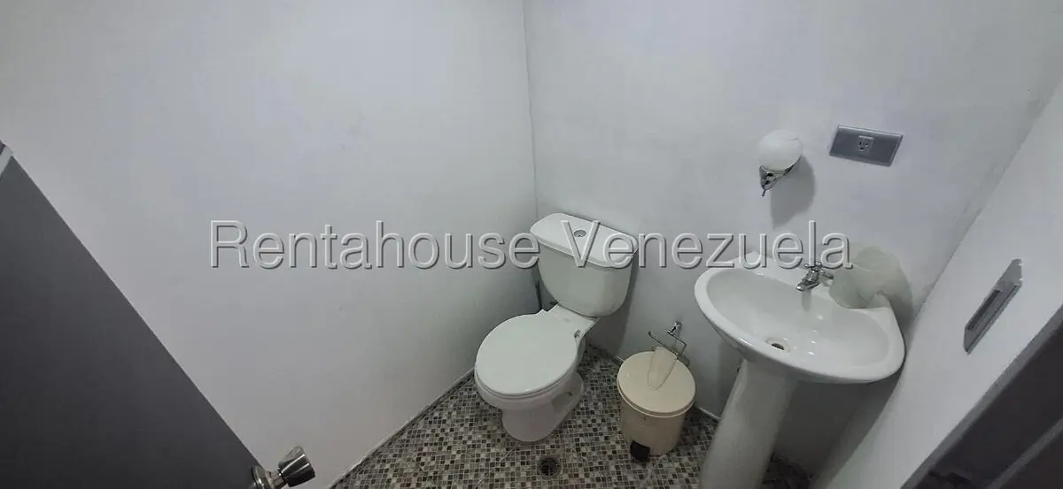 Comercial (Oficina) en Alquiler en Palmar Este, Vargas - 12