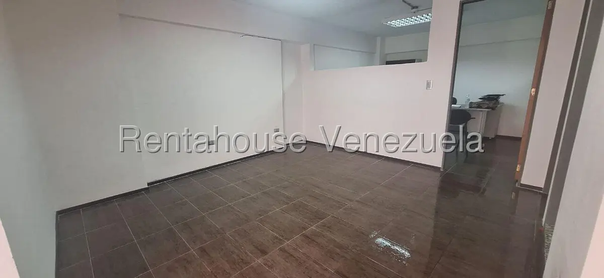 Comercial (Oficina) en Alquiler en Palmar Este, Vargas - 3