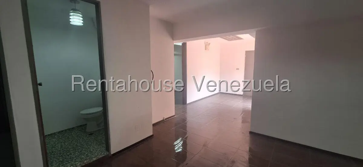 Comercial (Oficina) en Alquiler en Palmar Este, Vargas - 4