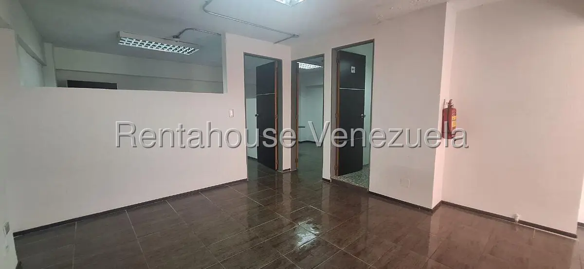 Comercial (Oficina) en Alquiler en Palmar Este, Vargas - 5