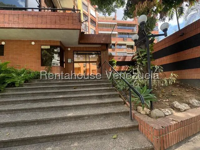 Apartamento (Duplex) en Venta en Los Naranjos de Las Mercedes, Distrito Metropolitano - 2