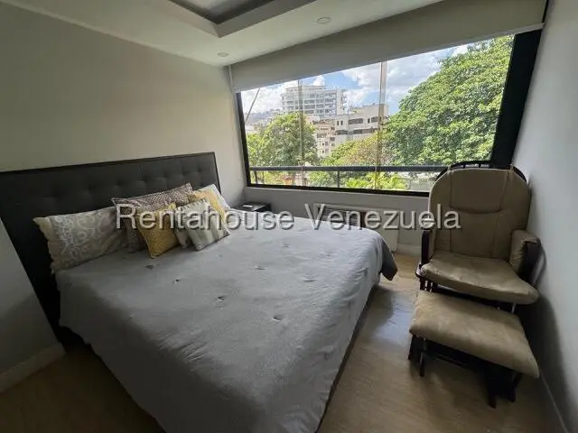 Apartamento (Duplex) en Venta en Los Naranjos de Las Mercedes, Distrito Metropolitano - 13