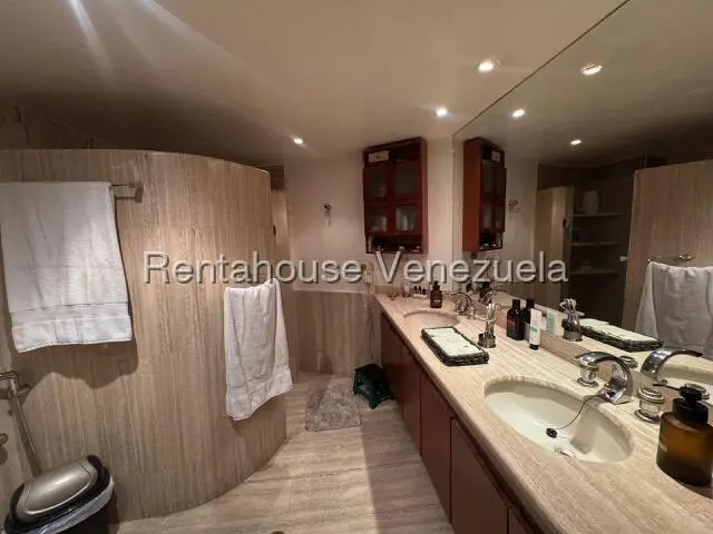 Apartamento (Duplex) en Venta en Los Naranjos de Las Mercedes, Distrito Metropolitano - 15