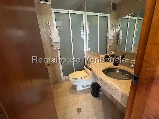 Apartamento (Duplex) en Venta en Los Naranjos de Las Mercedes, Distrito Metropolitano - 17