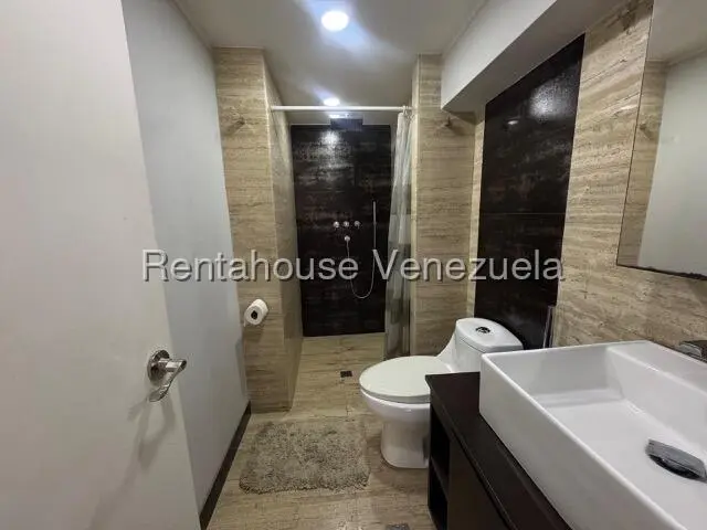 Apartamento (Duplex) en Venta en Los Naranjos de Las Mercedes, Distrito Metropolitano - 18