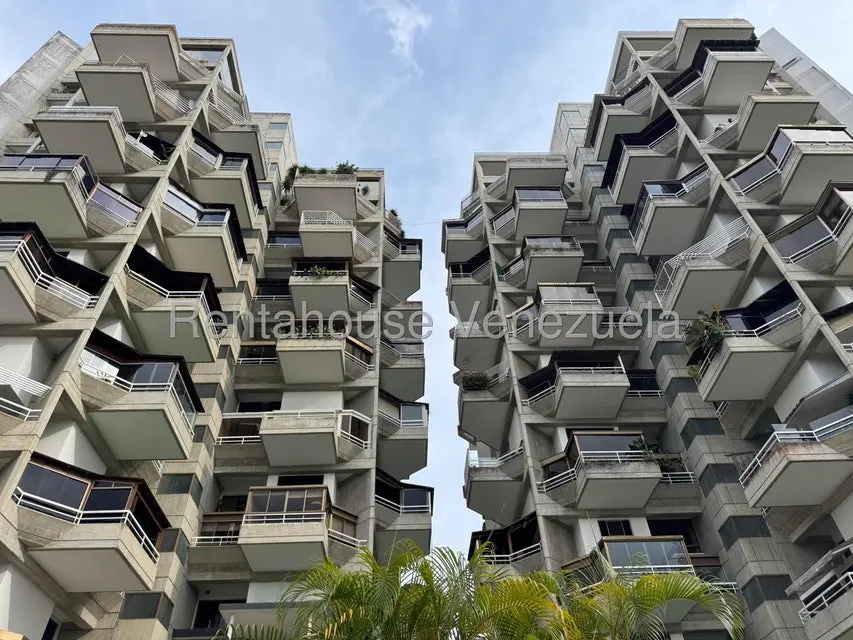 Apartamento (1 Nivel) en Venta en Los Naranjos del Cafetal, Distrito Metropolitano - 3