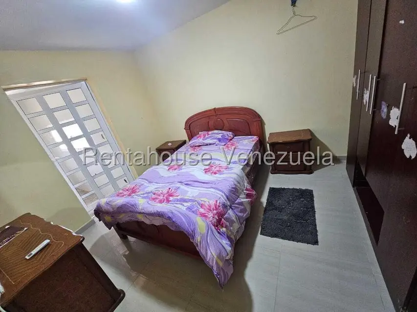 Casa (1 Nivel) en Alquiler en Centro, Falcon - 12