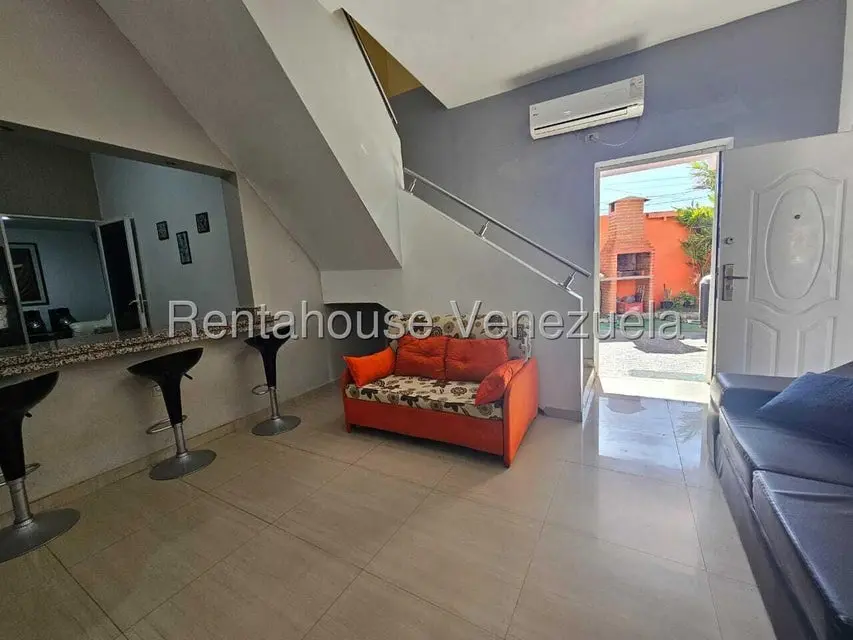 Casa (1 Nivel) en Alquiler en Centro, Falcon - 8