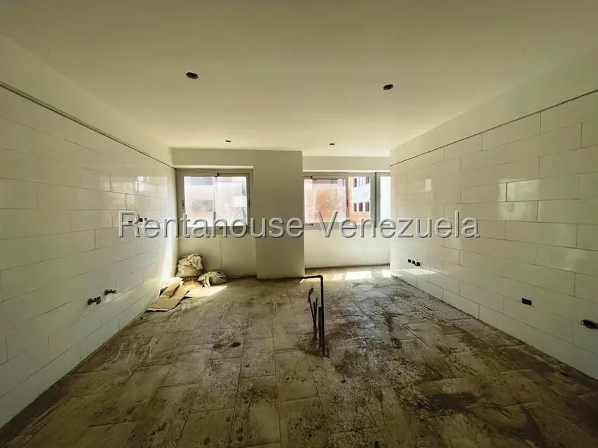 Apartamento (Penthouse) en Venta en Los Dos Caminos, Distrito Metropolitano - 13