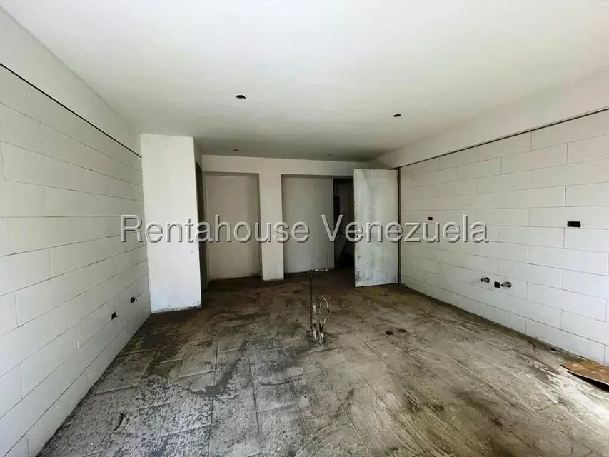 Apartamento (Penthouse) en Venta en Los Dos Caminos, Distrito Metropolitano - 18