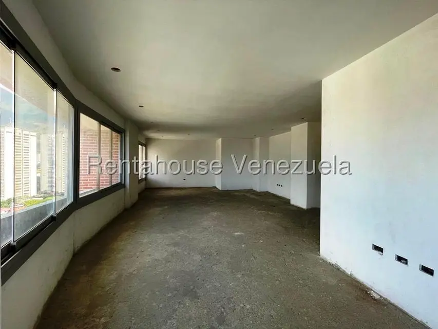 Apartamento (Penthouse) en Venta en Los Dos Caminos, Distrito Metropolitano - 5