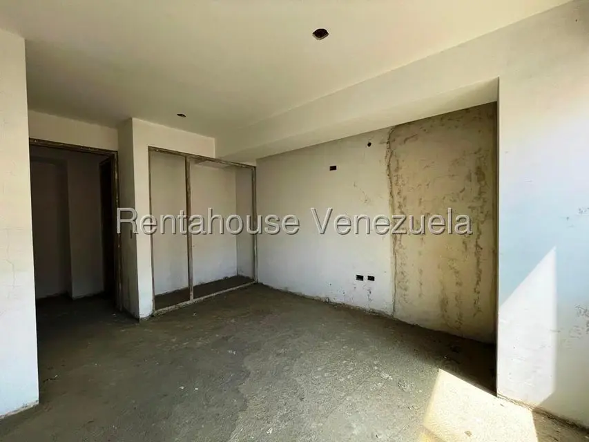 Apartamento (Penthouse) en Venta en Los Dos Caminos, Distrito Metropolitano - 49