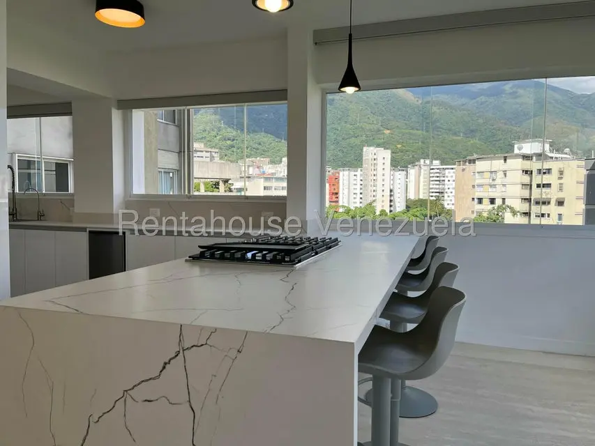 Apartamento (1 Nivel) en Alquiler en Altamira, Distrito Metropolitano - 2
