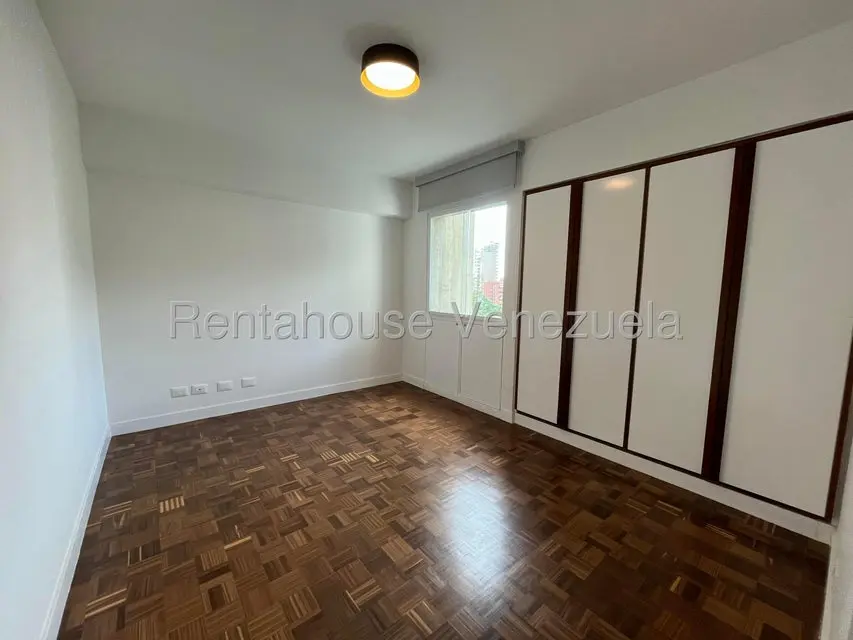 Apartamento (1 Nivel) en Alquiler en Altamira, Distrito Metropolitano - 17