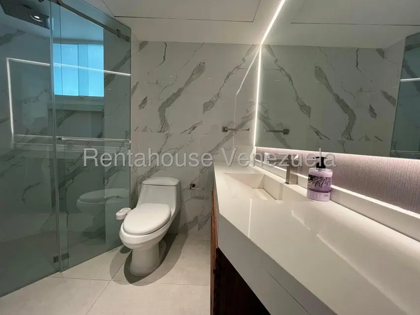 Apartamento (1 Nivel) en Alquiler en Altamira, Distrito Metropolitano - 22