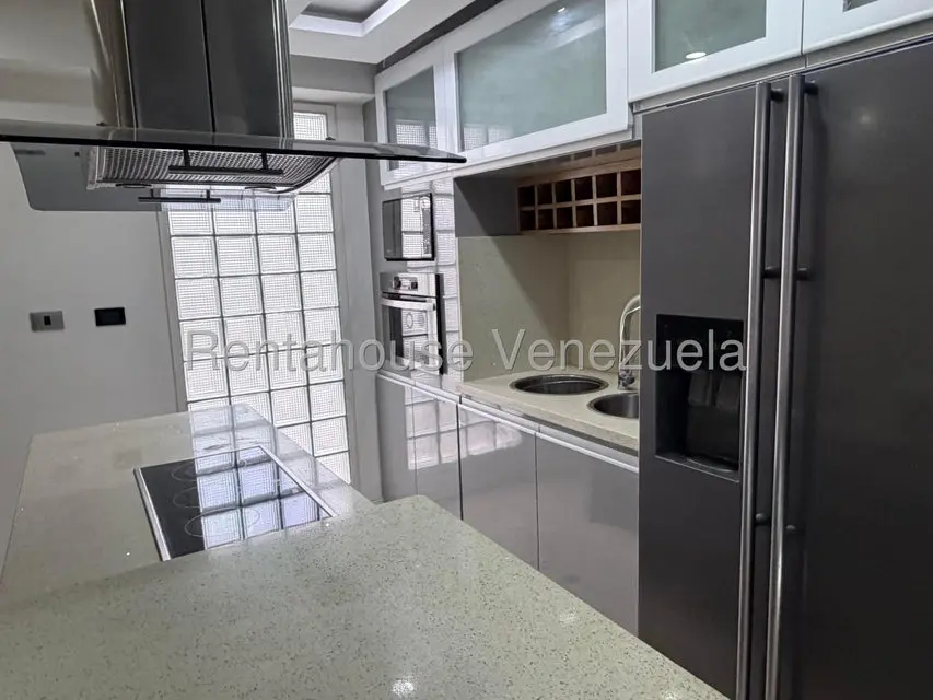 Apartamento (1 Nivel) en Alquiler en Los Naranjos de Las Mercedes, Distrito Metropolitano - 4