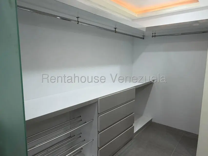 Apartamento (1 Nivel) en Alquiler en Los Naranjos de Las Mercedes, Distrito Metropolitano - 8