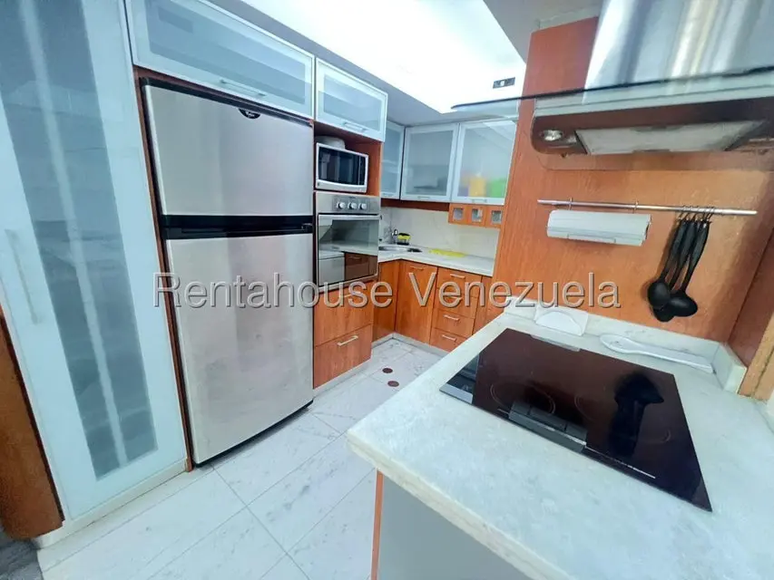 Apartamento (1 Nivel) en Alquiler en Miranda, Distrito Metropolitano - 13