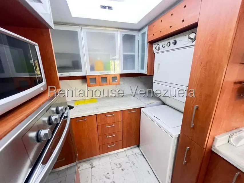 Apartamento (1 Nivel) en Alquiler en Miranda, Distrito Metropolitano - 14