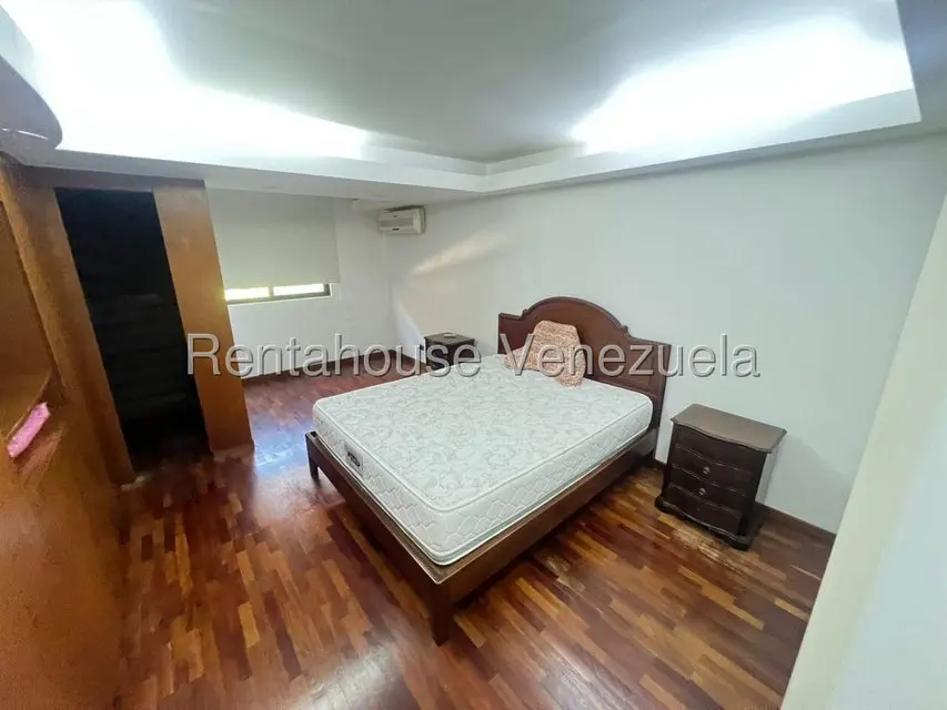 Apartamento (1 Nivel) en Alquiler en Miranda, Distrito Metropolitano - 17
