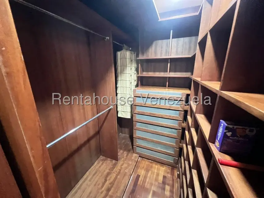 Apartamento (1 Nivel) en Alquiler en Miranda, Distrito Metropolitano - 19