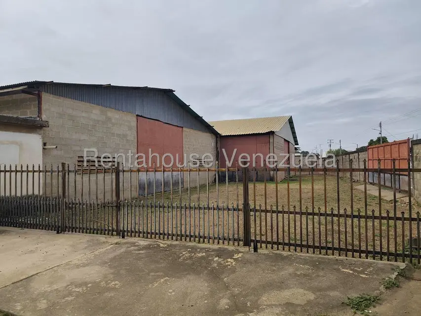 Comercial (Galpon - Deposito) en Alquiler en Barrio Libertad, Zulia - 2