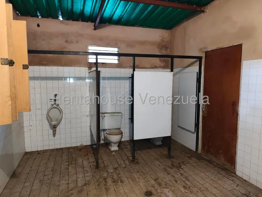 Comercial (Galpon - Deposito) en Alquiler en Barrio Libertad, Zulia - 9