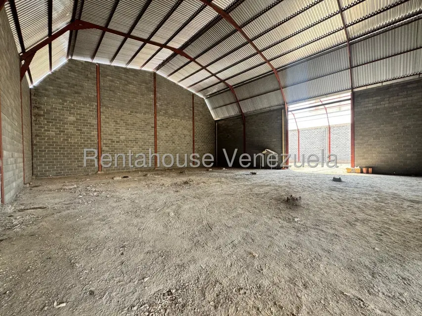 Comercial (Galpon - Deposito) en Venta en Zona Industrial 2, Lara - 14