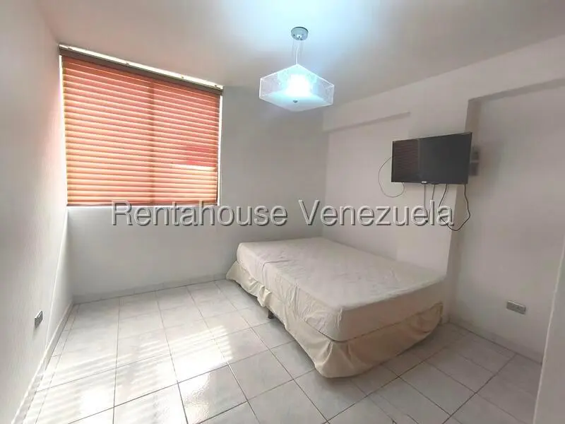 Apartamento (1 Nivel) en Alquiler en Los Mangos, Carabobo - 11