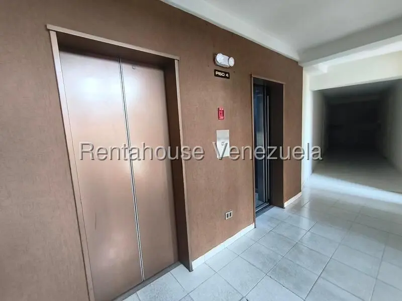 Apartamento (1 Nivel) en Alquiler en Los Mangos, Carabobo - 18