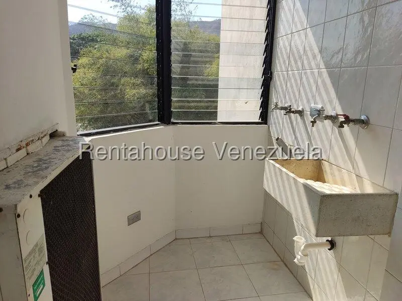 Apartamento (1 Nivel) en Alquiler en Los Mangos, Carabobo - 9