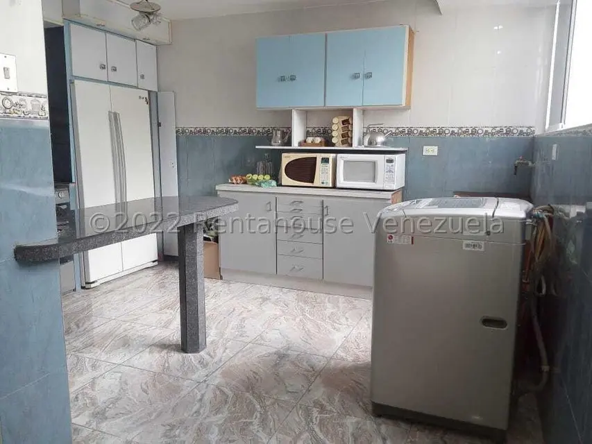 Apartamento (1 Nivel) en Venta en Sabana Grande, Distrito Metropolitano - 24