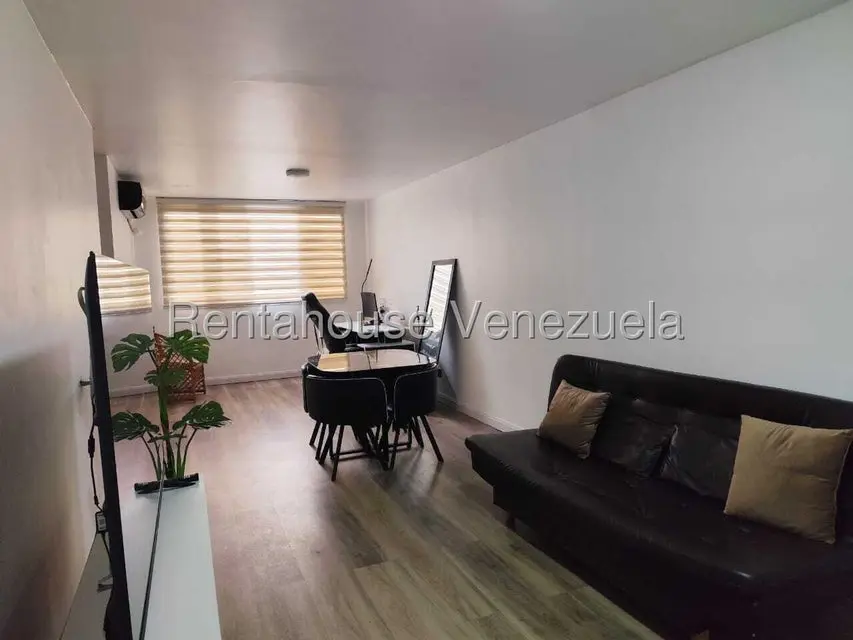 Apartamento (1 Nivel) en Alquiler en Boleita Norte, Distrito Metropolitano - 2