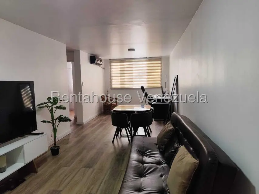 Apartamento (1 Nivel) en Alquiler en Boleita Norte, Distrito Metropolitano - 3