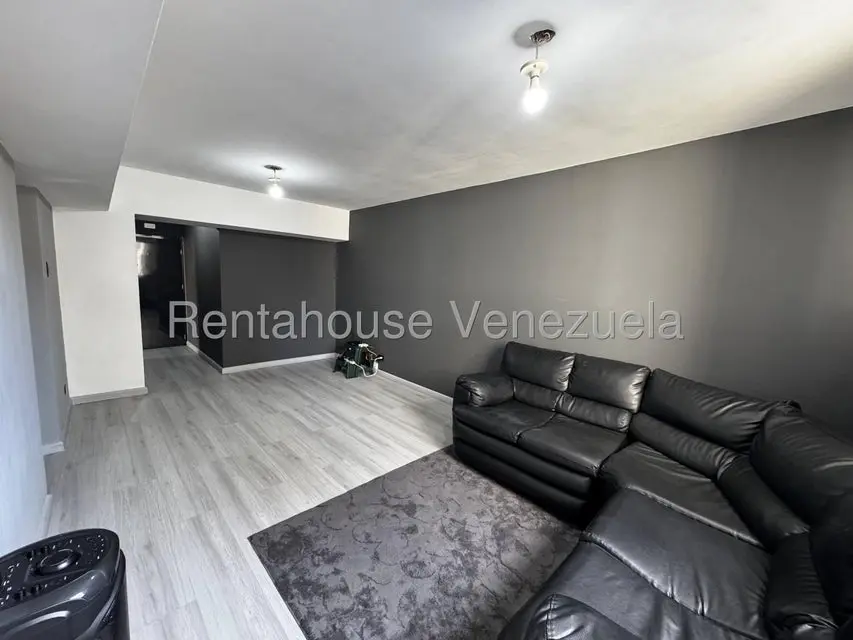 Apartamento (1 Nivel) en Venta en San Martin, Distrito Metropolitano - 2