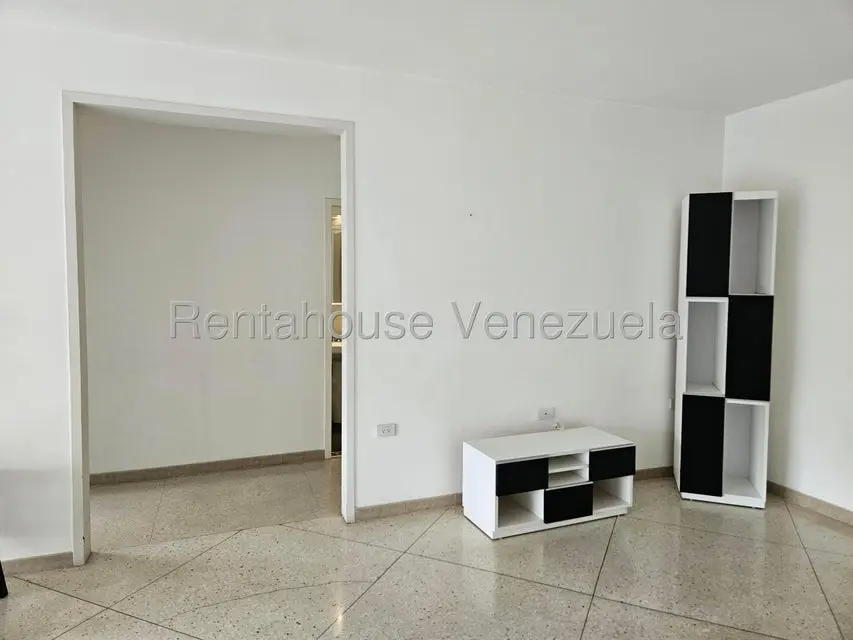 Apartamento (1 Nivel) en Alquiler en Bello Campo, Distrito Metropolitano - 11